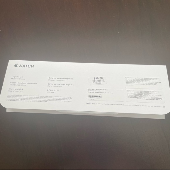 💛SOLD 💛 Apple Watch strap Taupe Magnetic Link - Picture 3 of 3